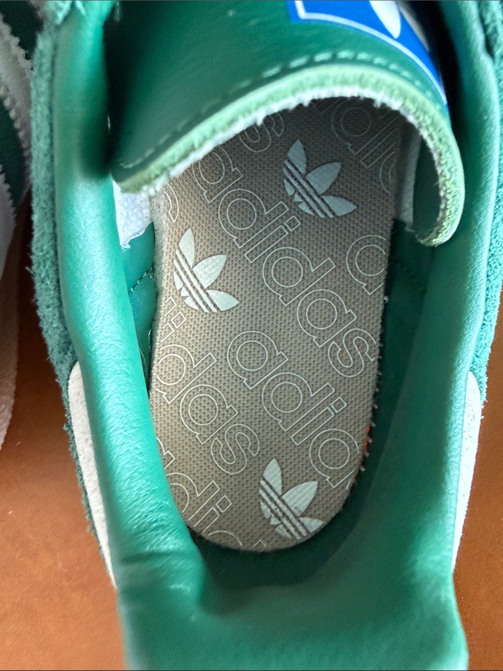 Adidas Samba OG sneakers in the "Collegiate Green" colorway Sz 5.5 - Picture 10 of 11
